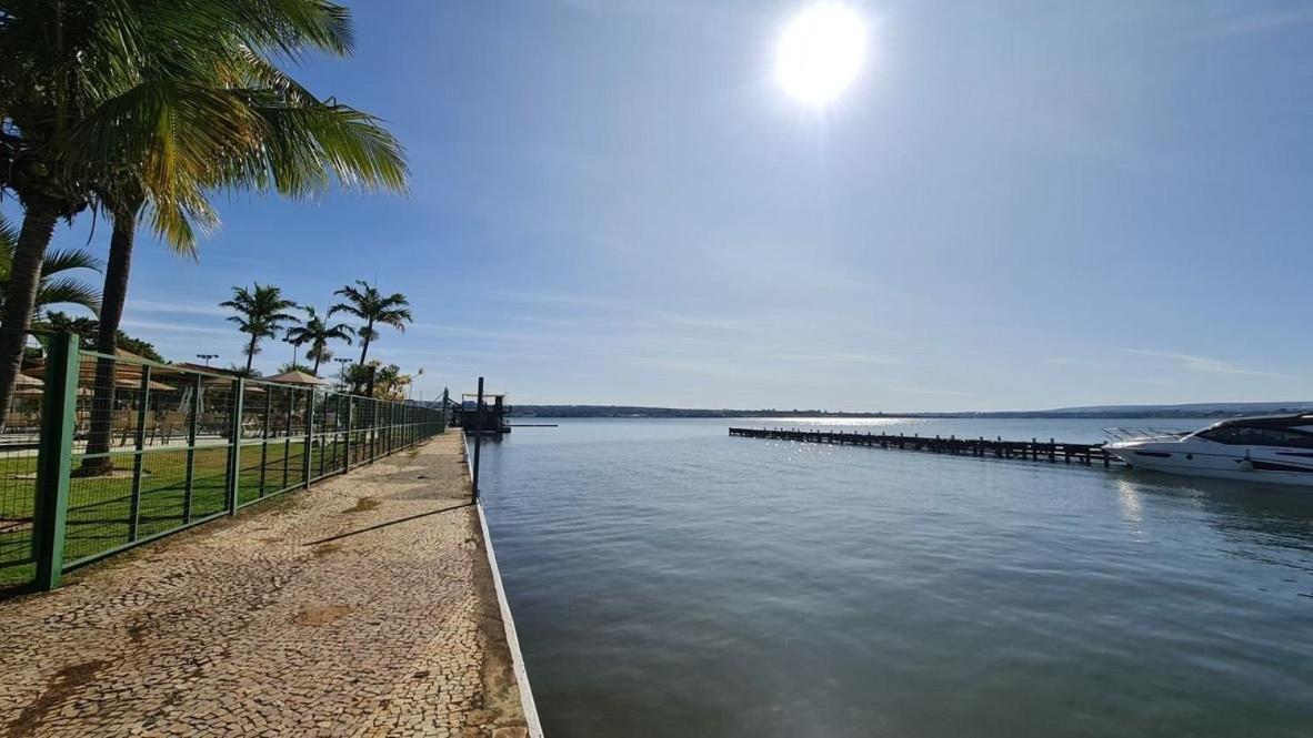 Luxuoso Flat Lake Side Com Vista Para O Lago Brasília Exterior foto